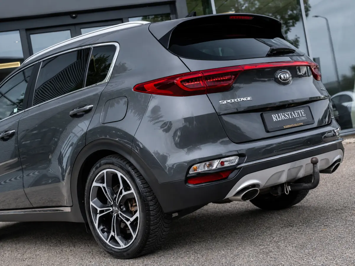 1.6 T-GDI GT-Line|PANO|JBL-AUDIO|TREKHAAK|19''