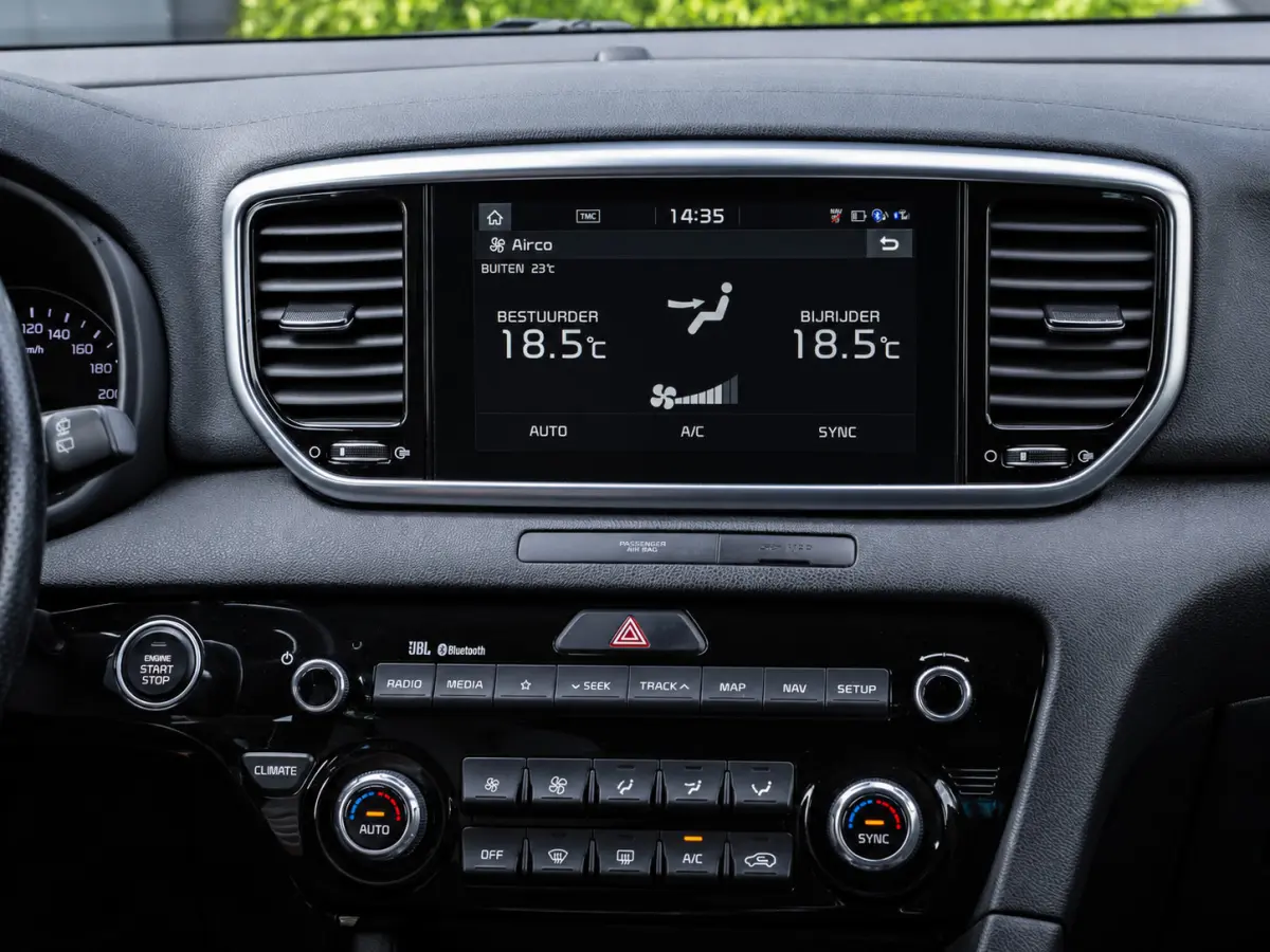 1.6 T-GDI GT-Line|PANO|JBL-AUDIO|TREKHAAK|19''