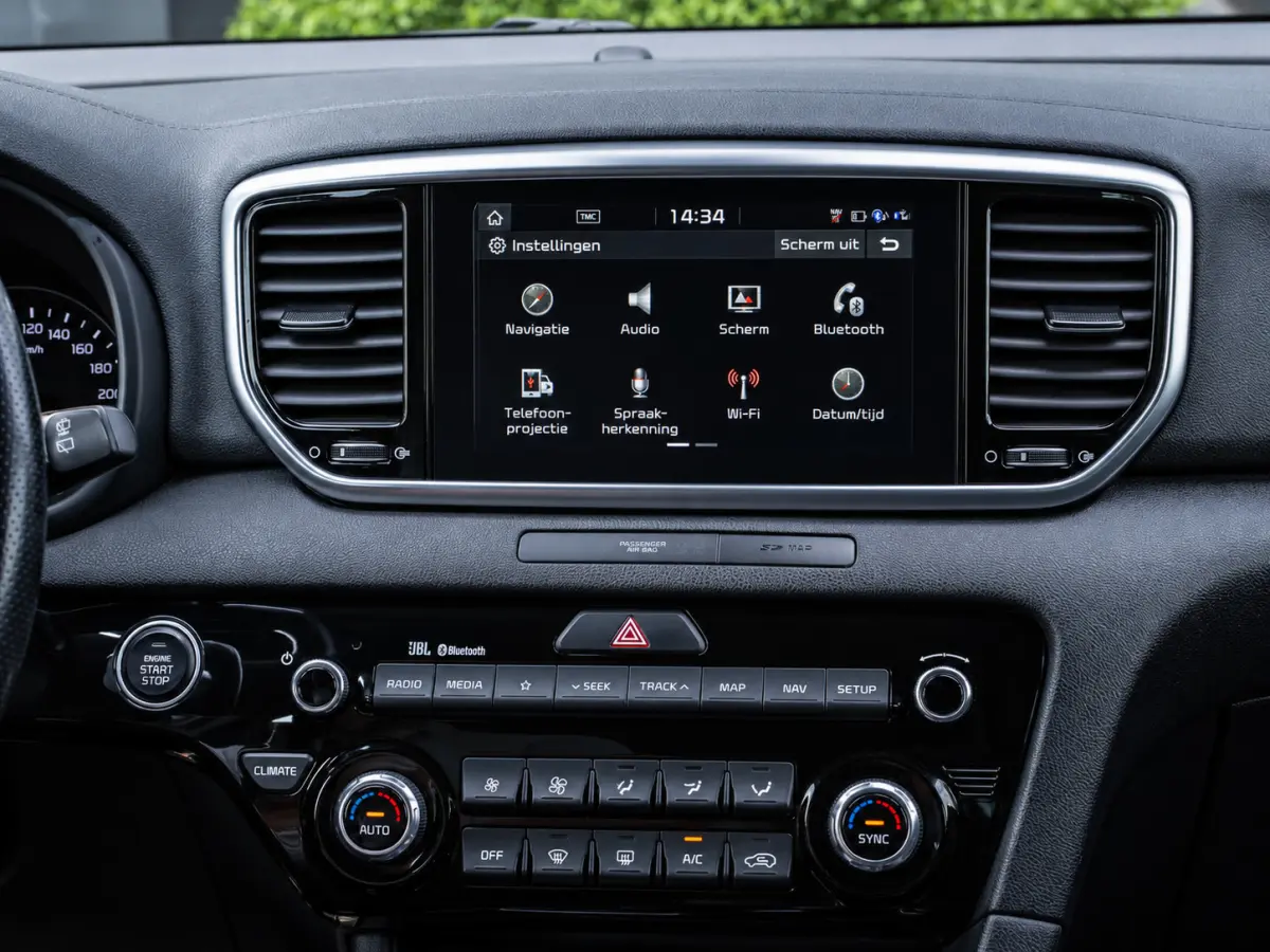 1.6 T-GDI GT-Line|PANO|JBL-AUDIO|TREKHAAK|19''