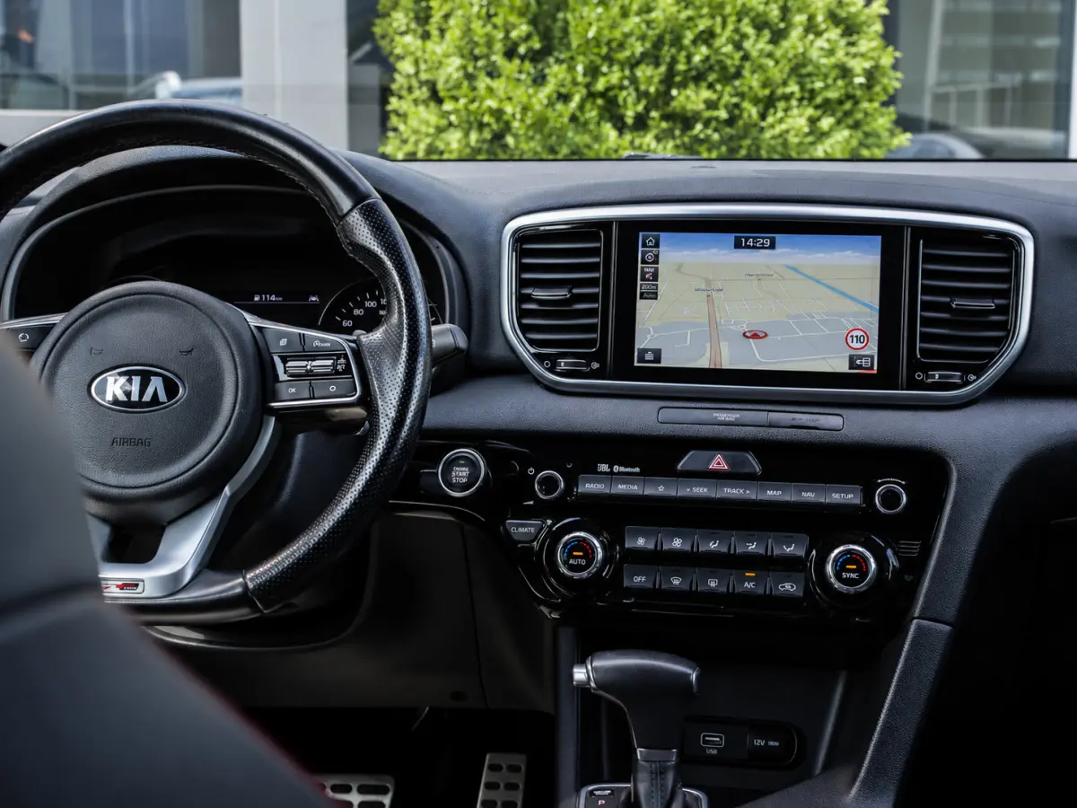 1.6 T-GDI GT-Line|PANO|JBL-AUDIO|TREKHAAK|19''
