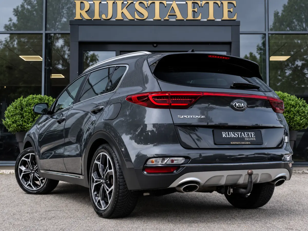 1.6 T-GDI GT-Line|PANO|JBL-AUDIO|TREKHAAK|19''