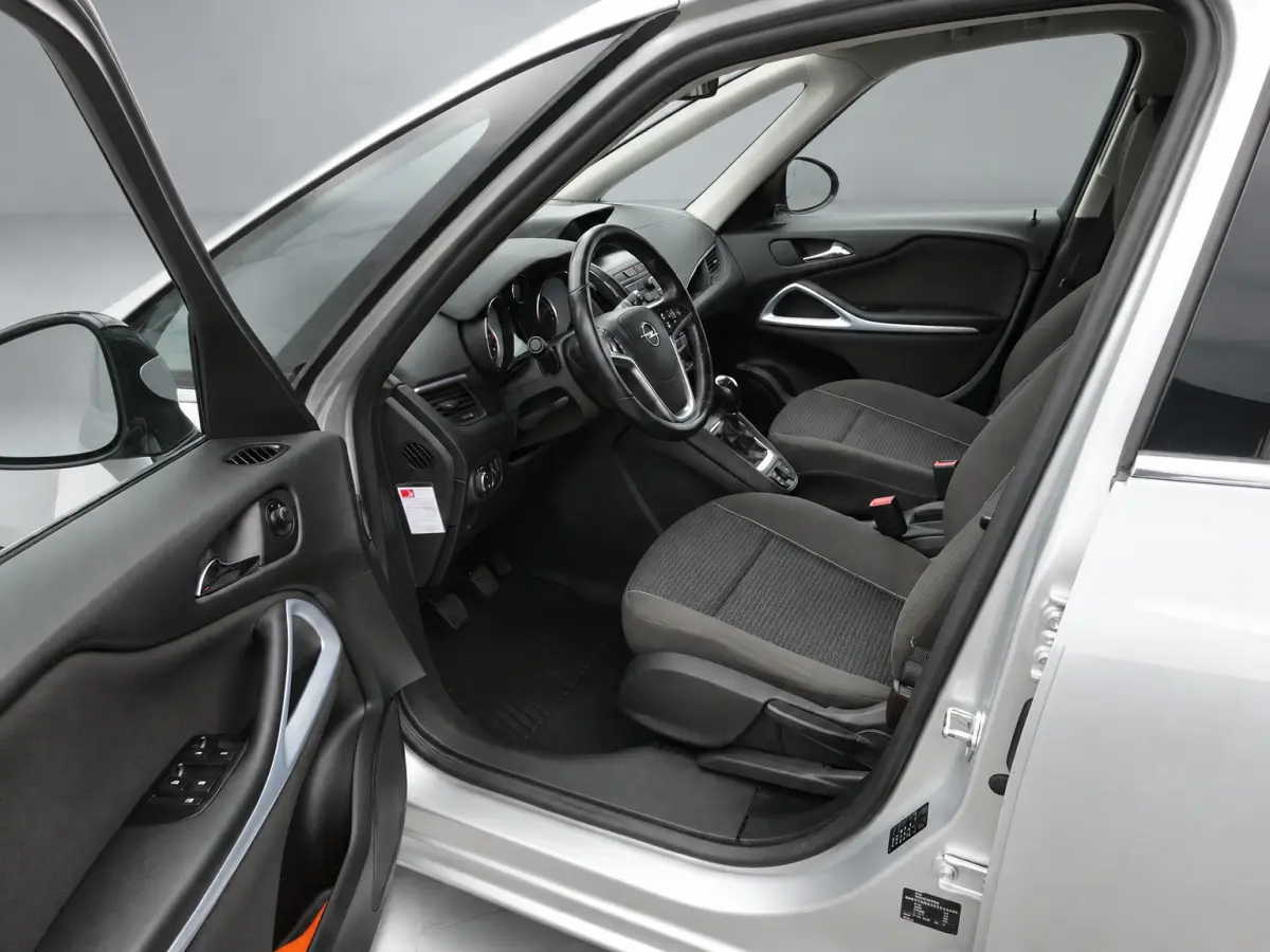TOURER VAN 1.6 CDTI EU6 136 PK AIRCO CRUISE CONTROL NAVIGATIE zeer luxe grijs kenteken