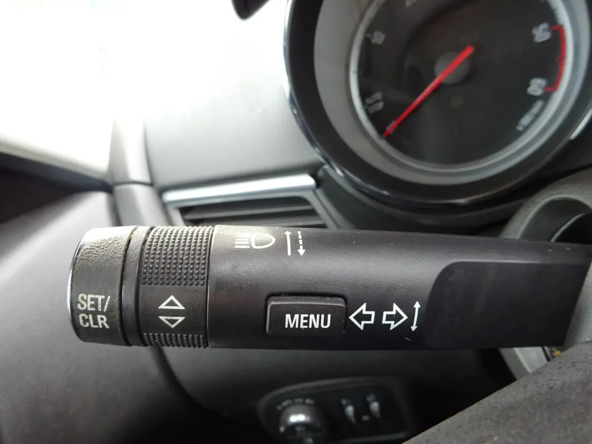 TOURER VAN 1.6 CDTI EU6 136 PK AIRCO CRUISE CONTROL NAVIGATIE zeer luxe grijs kenteken