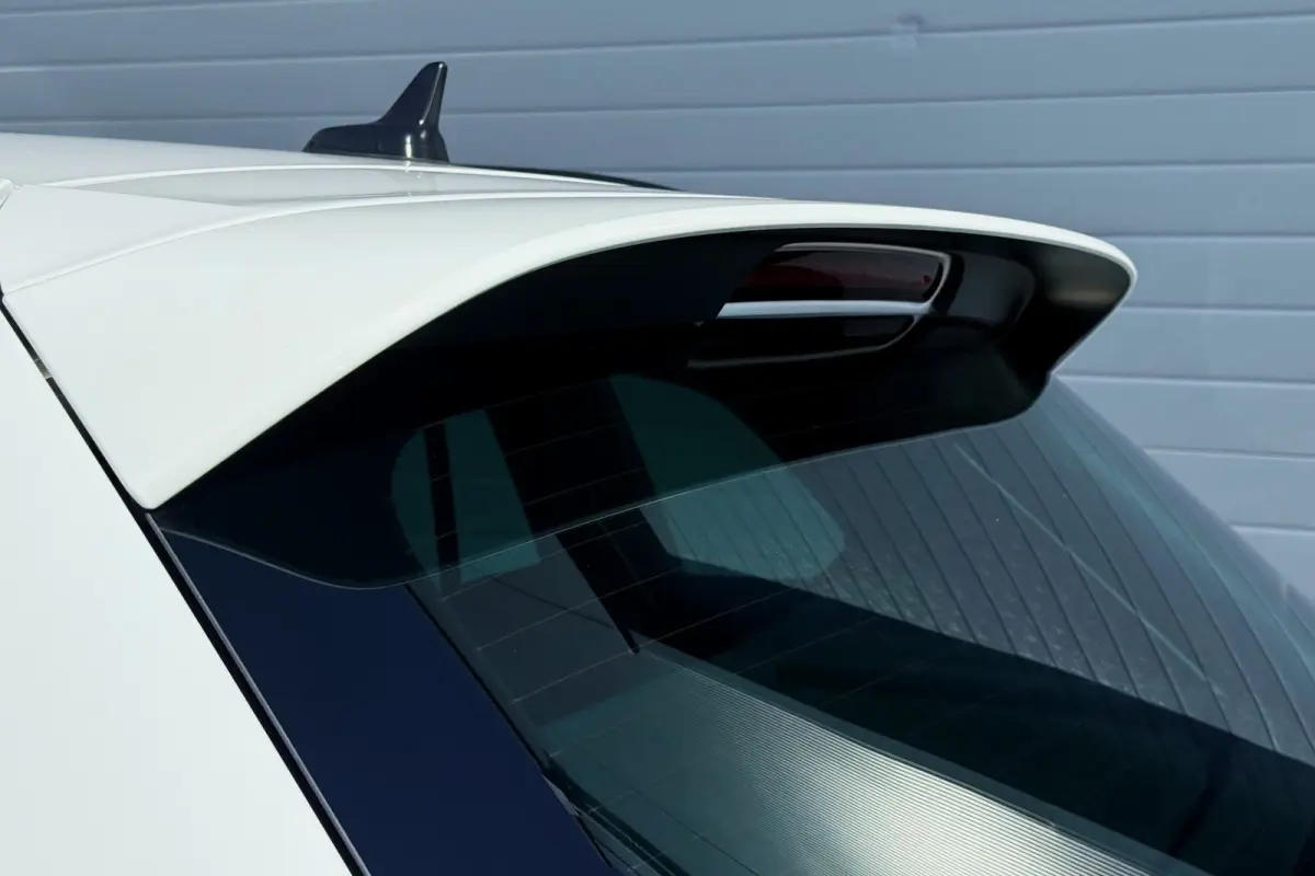 1.4 TSI eHybrid R-Line 245pk PANO LEER IQ LIGHT TREKHAAK 20" 360 CAMERA