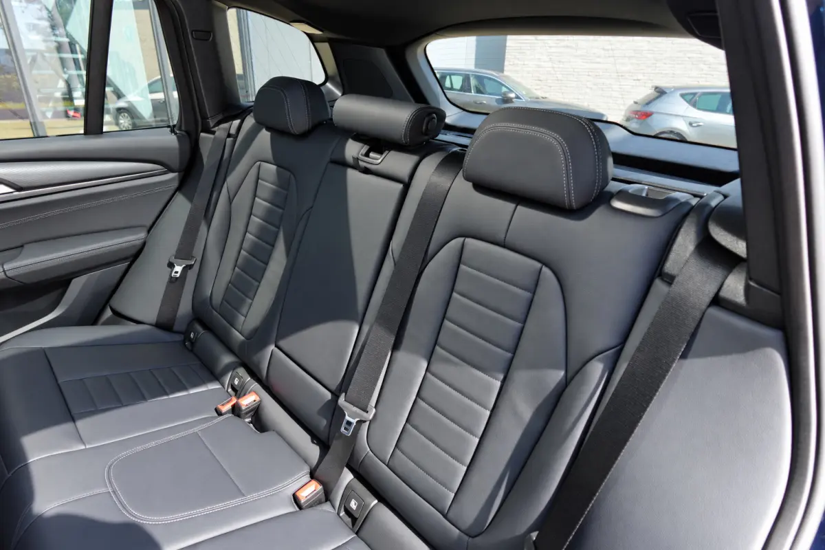 XDrive30i High Executive M PANO KEYLESS H&K