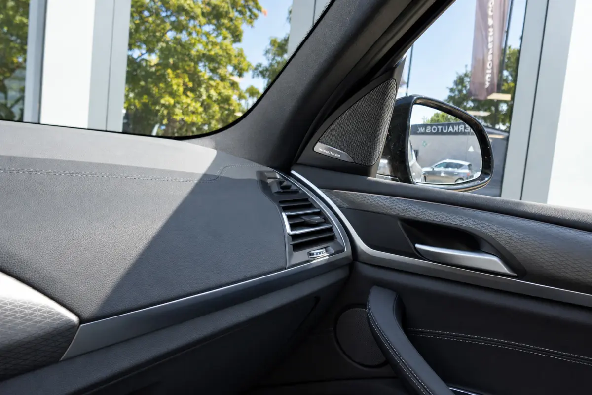 XDrive30i High Executive M PANO KEYLESS H&K