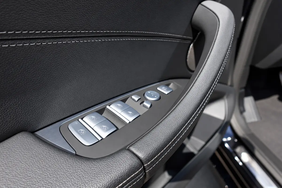 XDrive30i High Executive M PANO KEYLESS H&K
