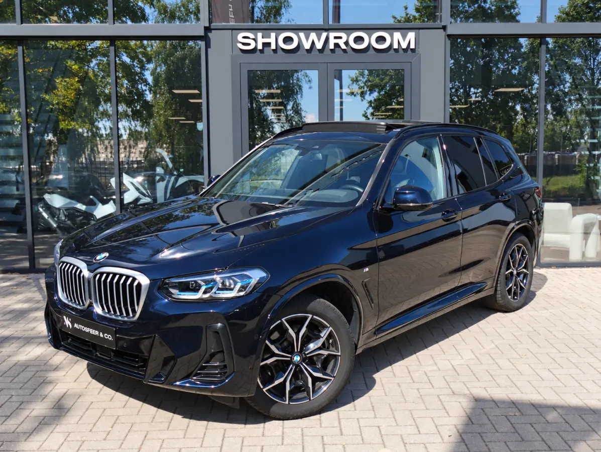 XDrive30i High Executive M PANO KEYLESS H&K