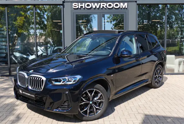 XDrive30i High Executive M PANO KEYLESS H&K