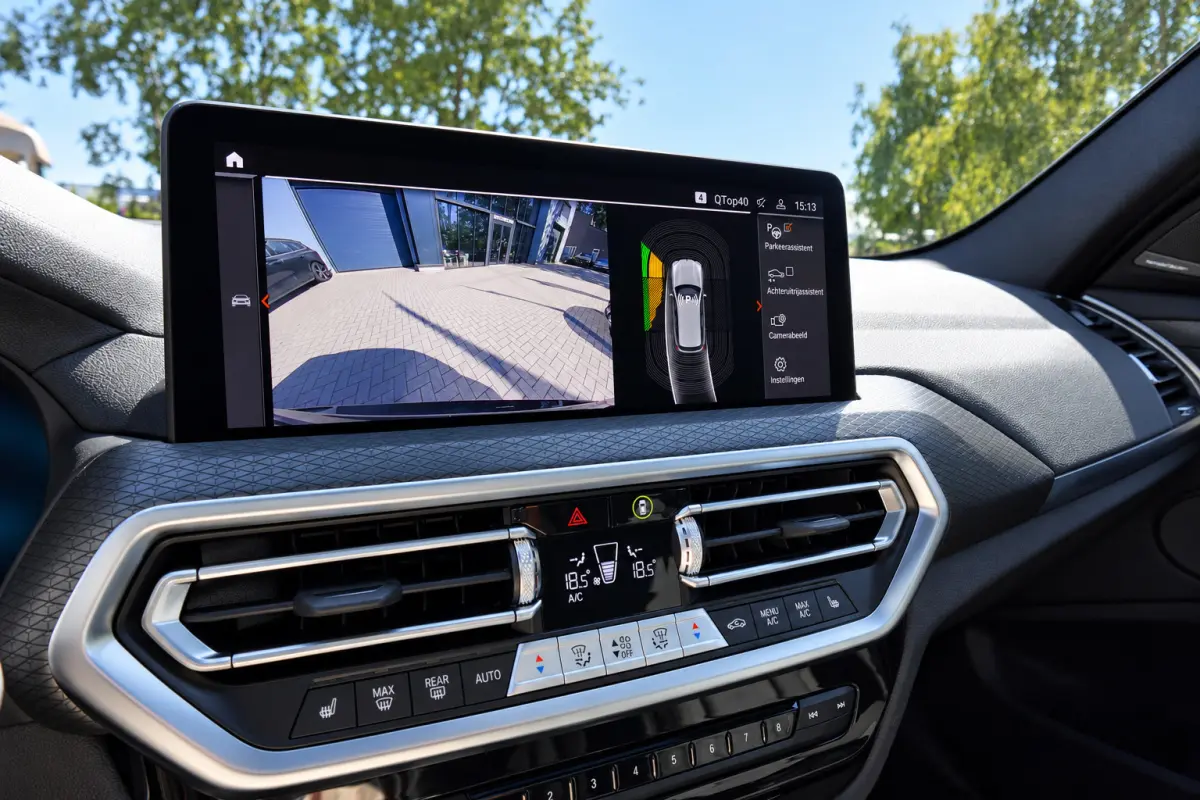 XDrive30i High Executive M PANO KEYLESS H&K