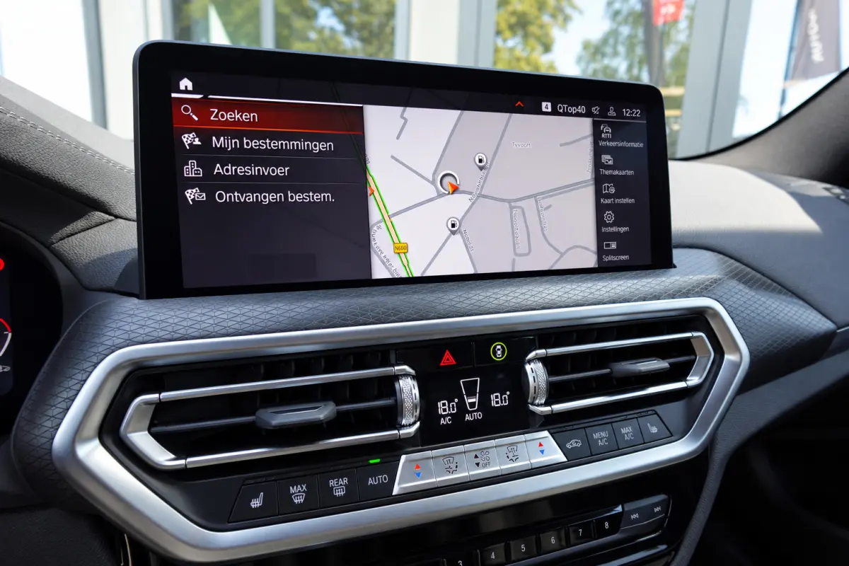XDrive30i High Executive M PANO KEYLESS H&K