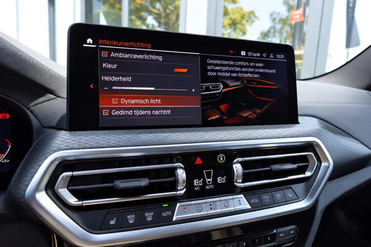 XDrive30i High Executive M PANO KEYLESS H&K