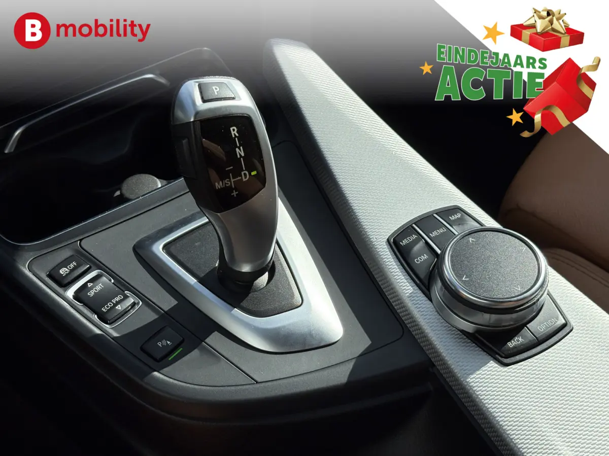 318i High Executive M-Sport Trekhaak Apple CarPlay | Achteruitrijcamera | HIFI | Leer | DAB Audio