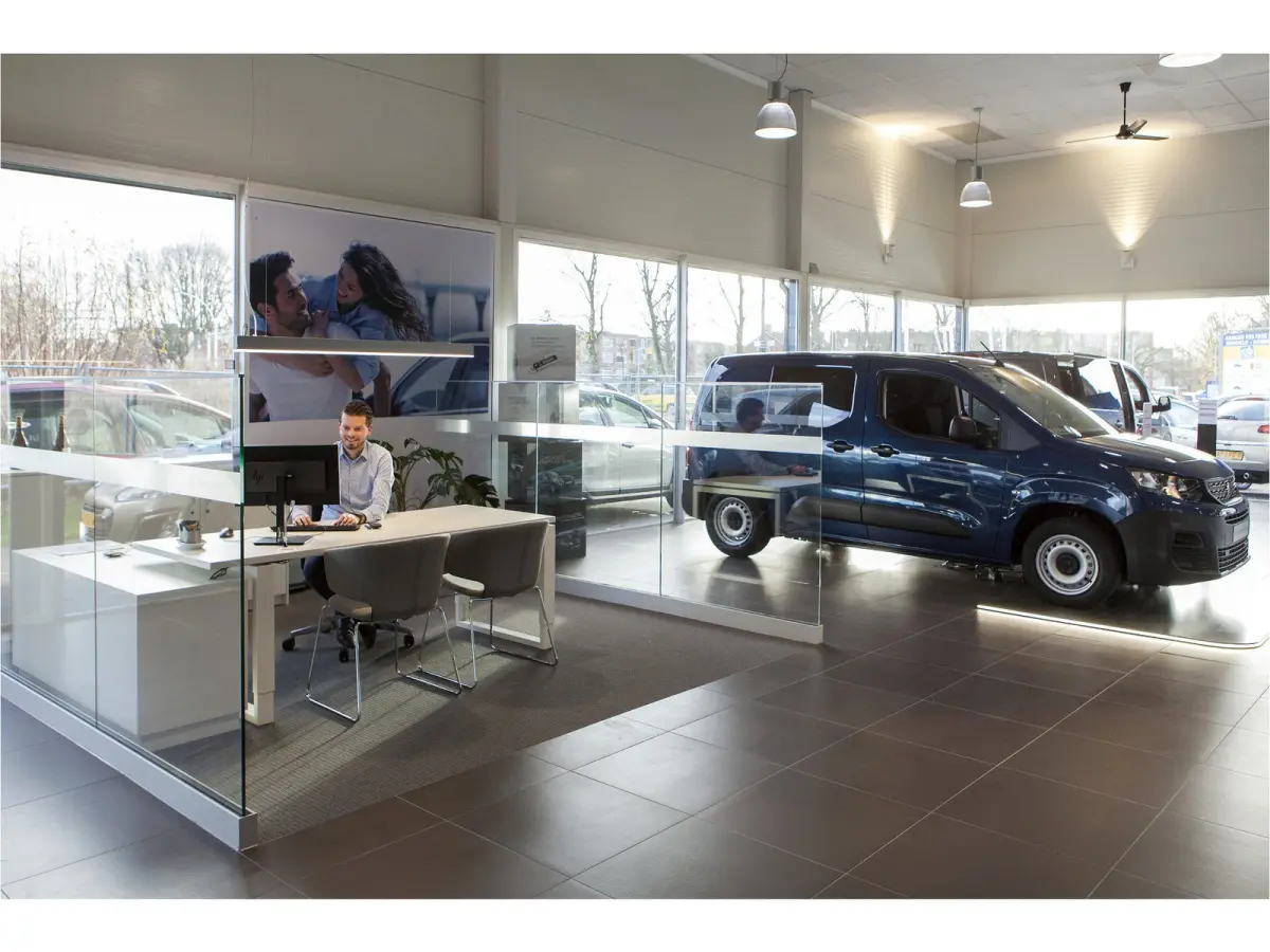 136 L1 50kWh | Airconditioning | Parkeersensoren | BTW | Nieuw |