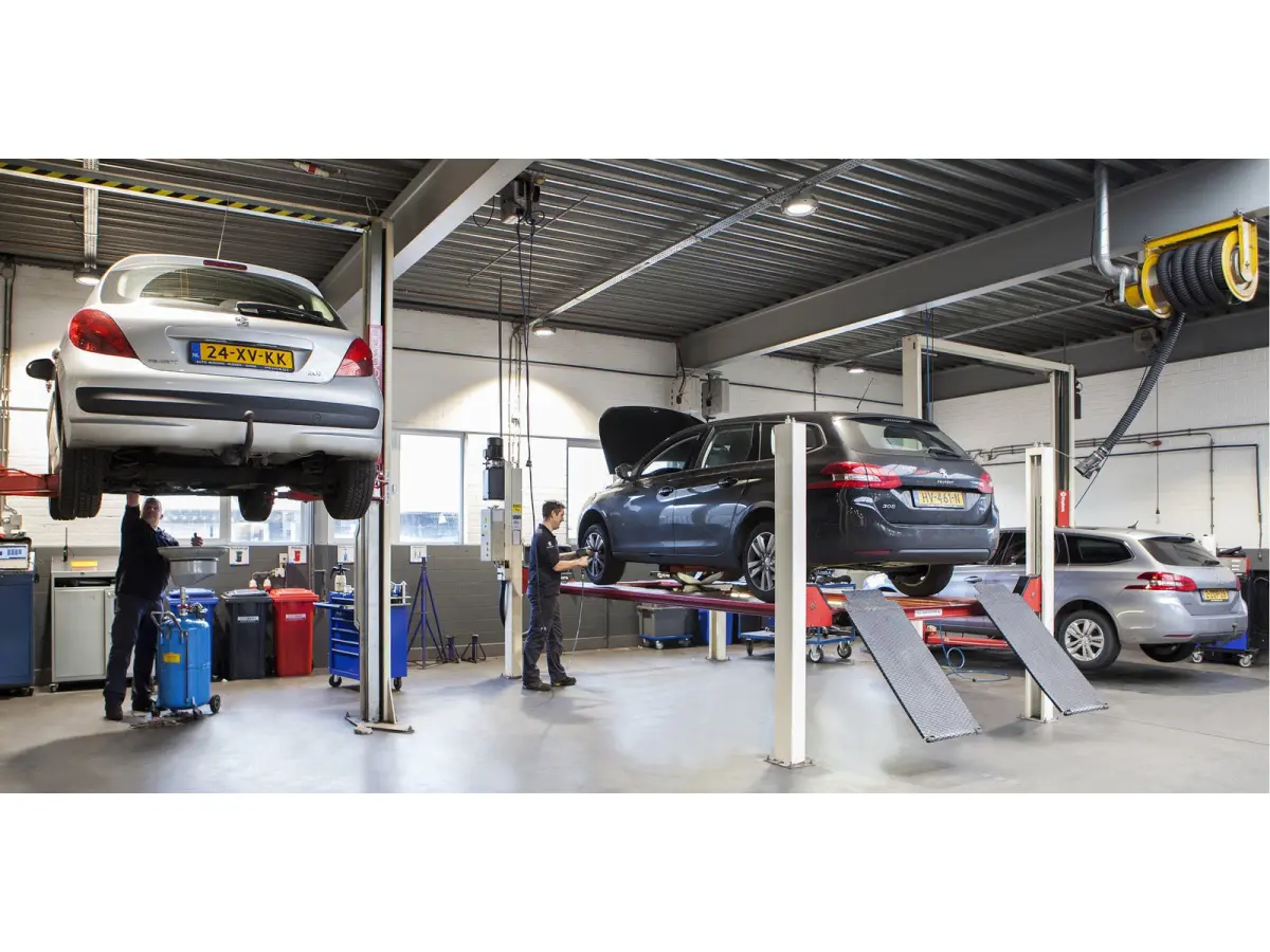 136 L1 50kWh | Airconditioning | Parkeersensoren | BTW | Nieuw |