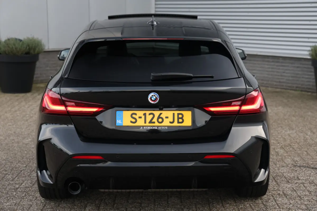 118i M-Sport Aut. Pano|Leder|Trekh|Cam