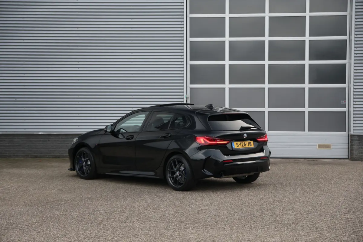 118i M-Sport Aut. Pano|Leder|Trekh|Cam