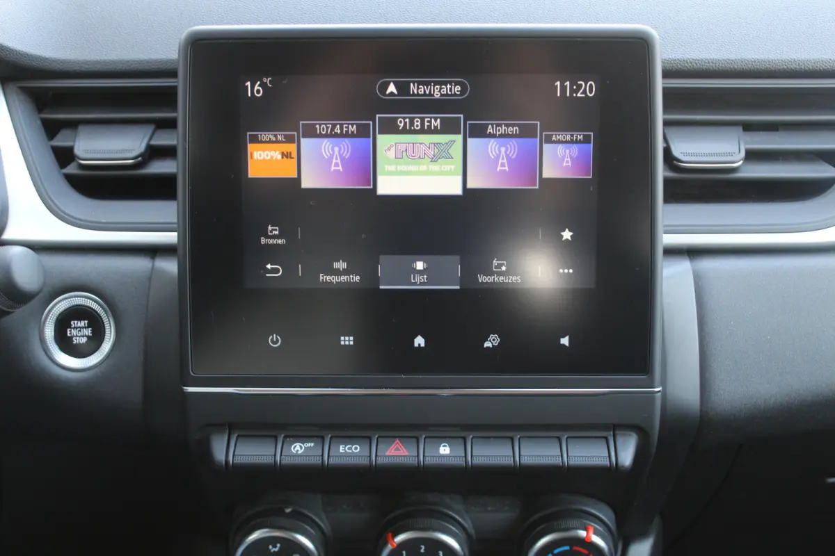 1.0 TCe 90 Techno l Cruise Control l PDC l Achteruitrijcamera l Keyless l LED l Apple Carplay/ Android Auto l All Season Banden