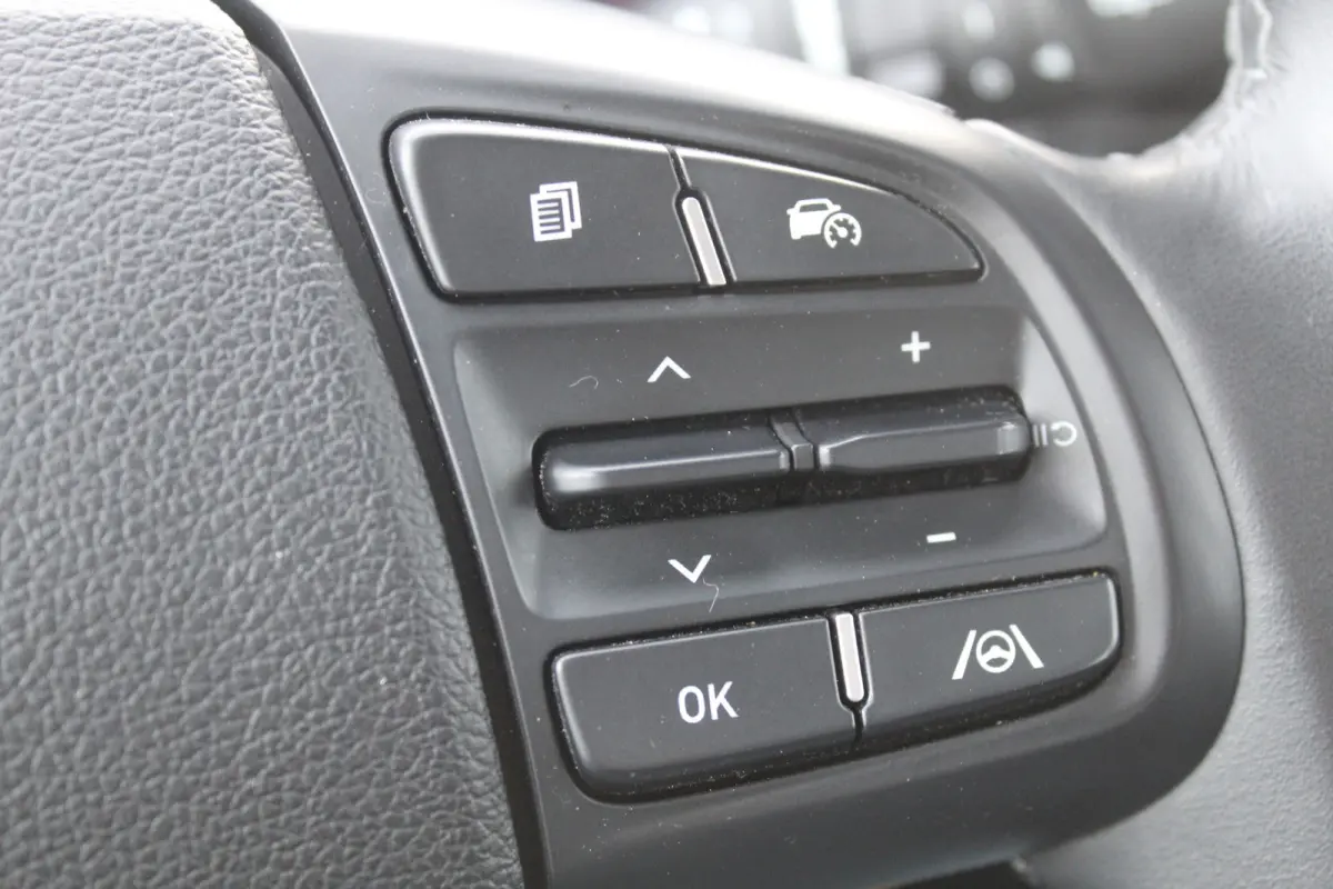 1.0 Comfort l Cruise Control l Airco l Elek. Ramen Voor