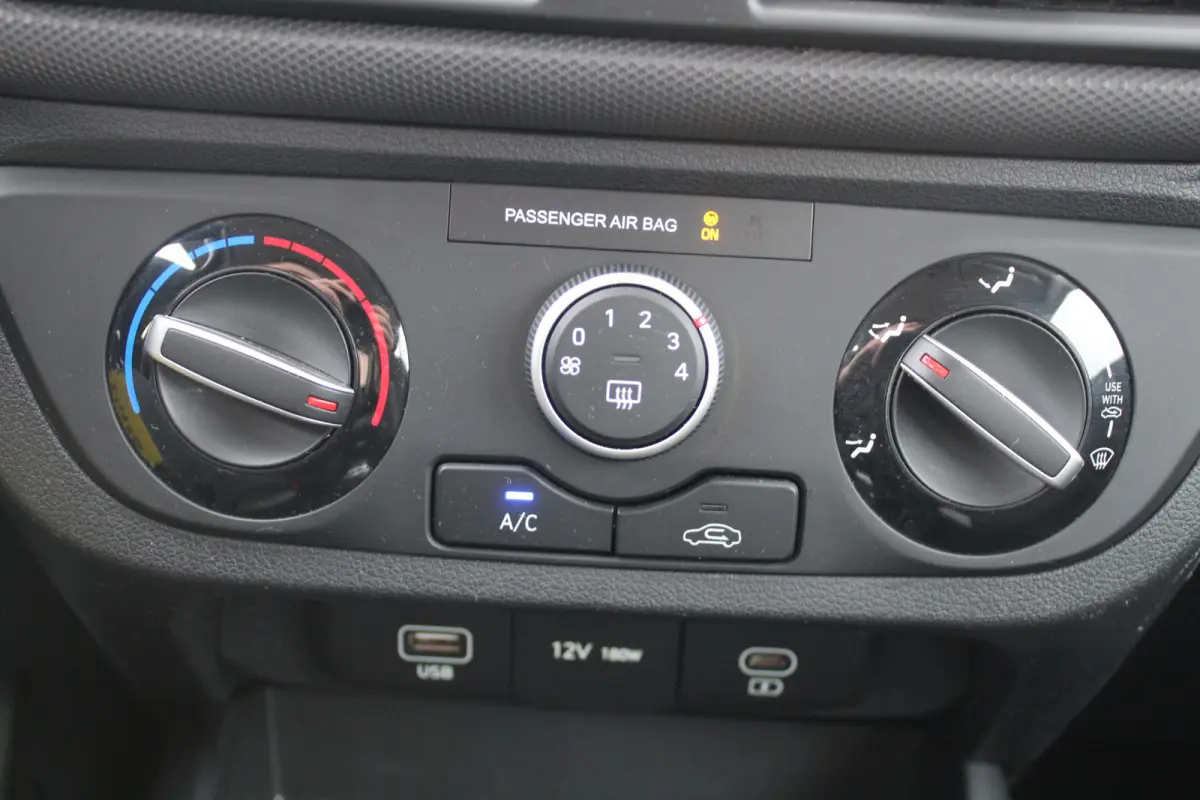 1.0 Comfort l Cruise Control l Airco l Elek. Ramen Voor