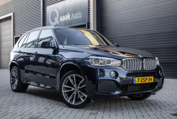 40D xDrive M-Sport | HUD | COMFORTZETELS | PANO | LED | CARBONSCHWARZ METTALIC | TREKHAAK | MEMORY