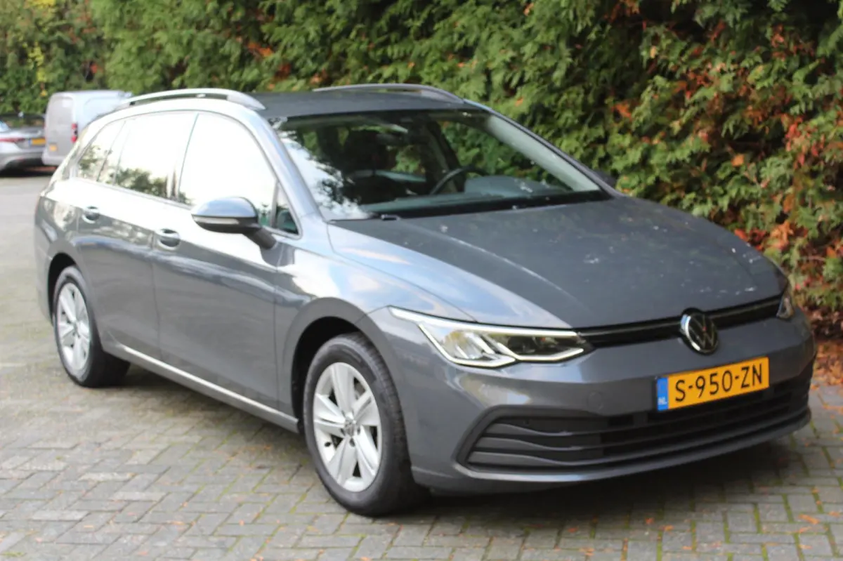 1.0 eTSI Life Business 110PK | Carplay | Elektrische stoelen | Memory Seats | Navi | ECC | Alcantara