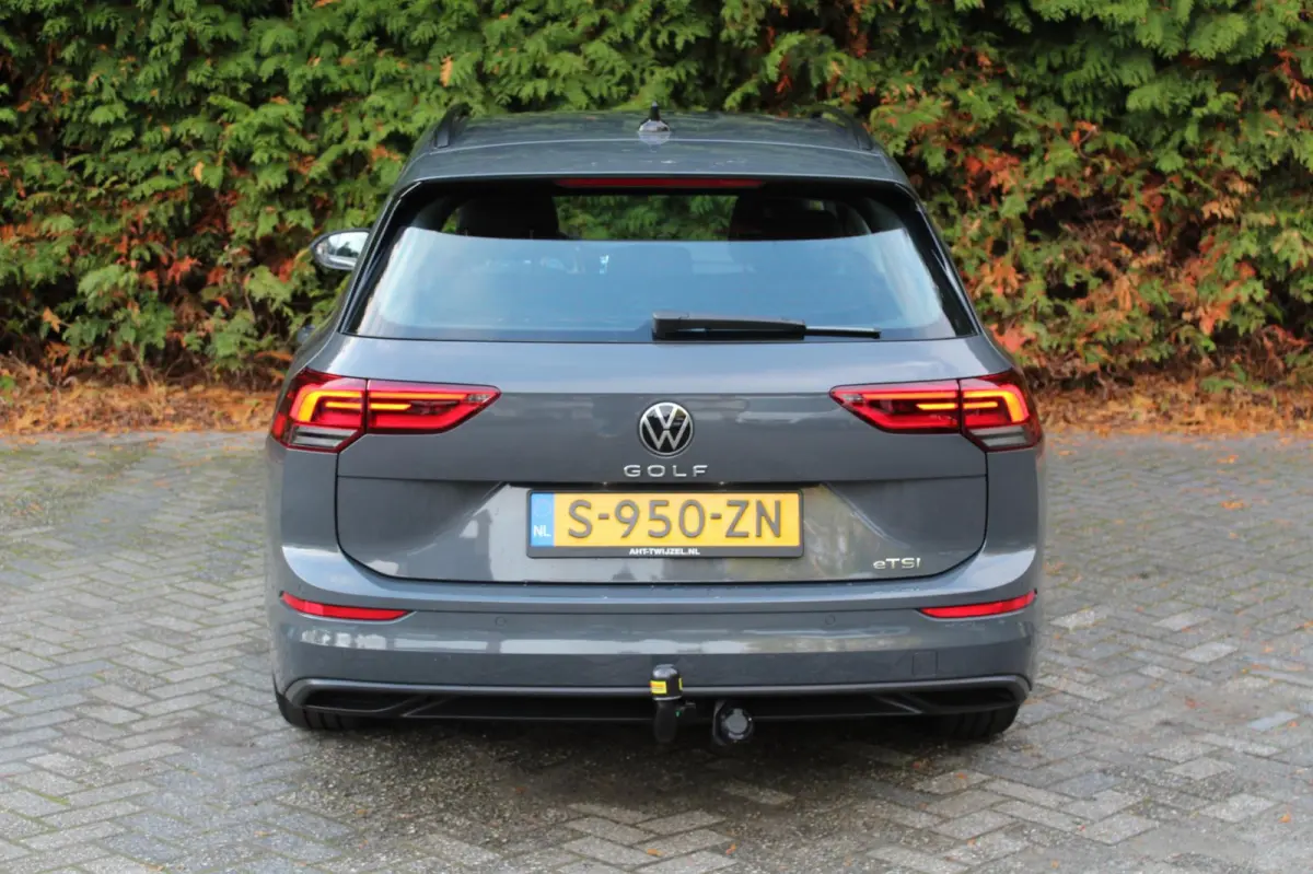 1.0 eTSI Life Business 110PK | Carplay | Elektrische stoelen | Memory Seats | Navi | ECC | Alcantara