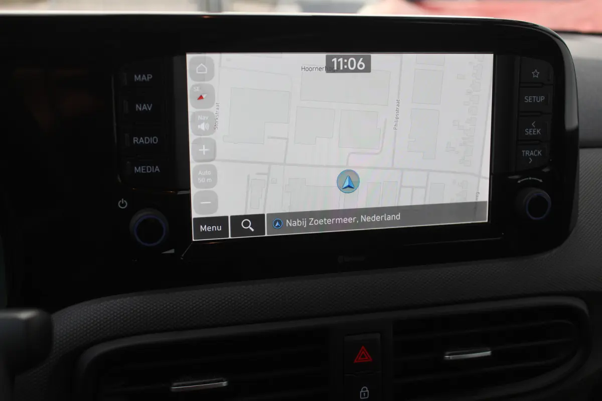 1.0 Comfort Smart l Cruise Control l Lane Assist l Camera l Airco l  NAVI l DAB l Apple Carplay/ Android Auto l Bluetooth