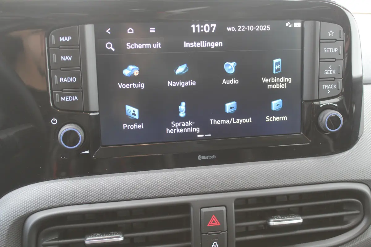 1.0 Comfort Smart l Cruise Control l Lane Assist l Camera l Airco l  NAVI l DAB l Apple Carplay/ Android Auto l Bluetooth