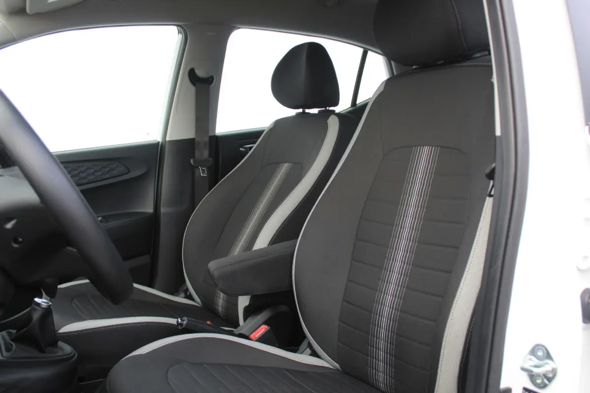 1.0 Comfort Smart l Cruise Control l Lane Assist l Camera l Airco l  NAVI l DAB l Apple Carplay/ Android Auto l Bluetooth