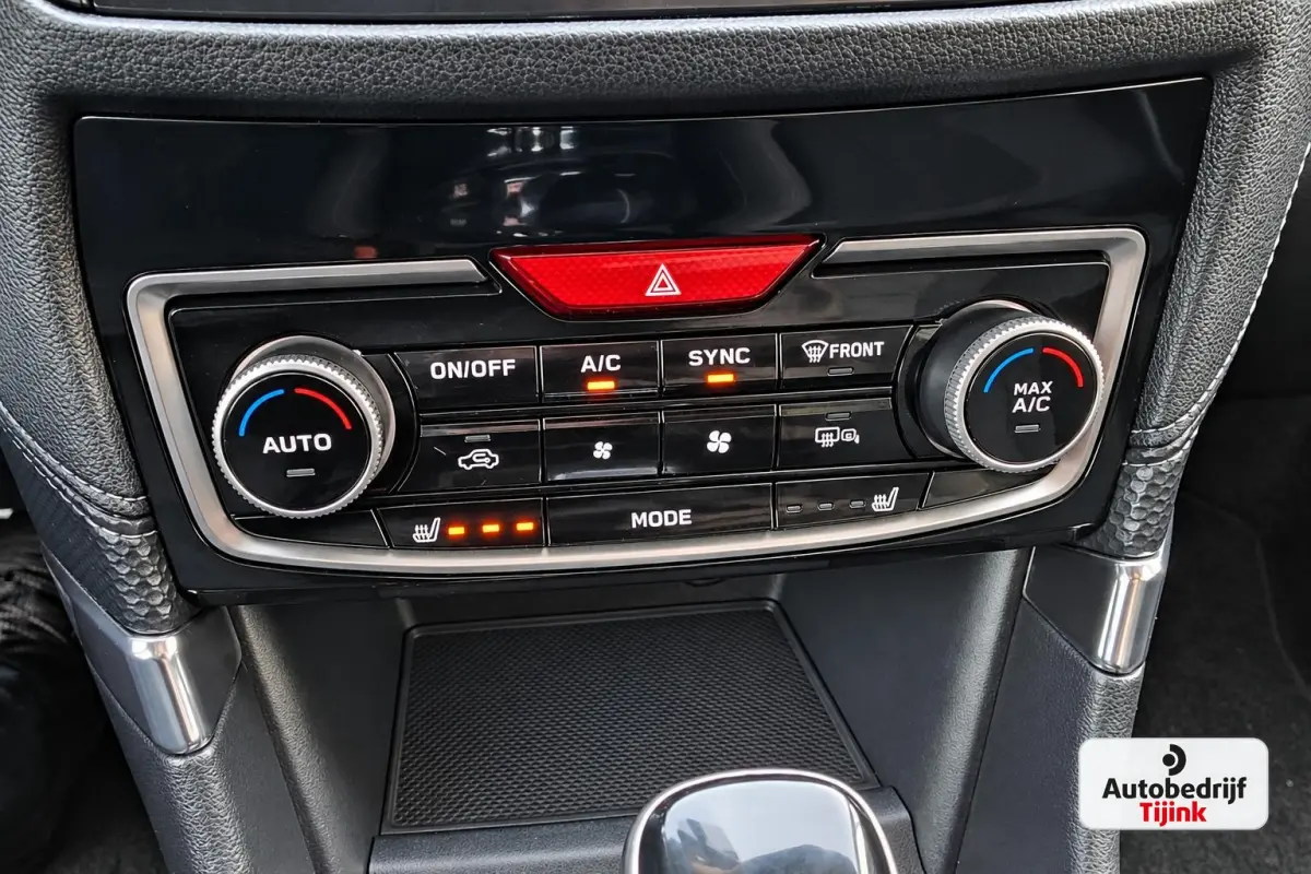 2.0i e-BOXER Luxury | Automaat | Trekhaak | Elek. klep | X Mode | ACC | Stoelverwarming |