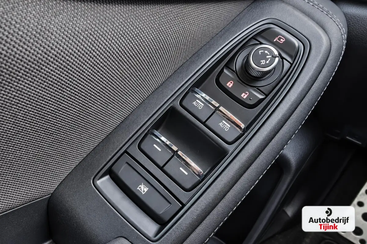 2.0i e-BOXER Luxury | Automaat | Trekhaak | Elek. klep | X Mode | ACC | Stoelverwarming |