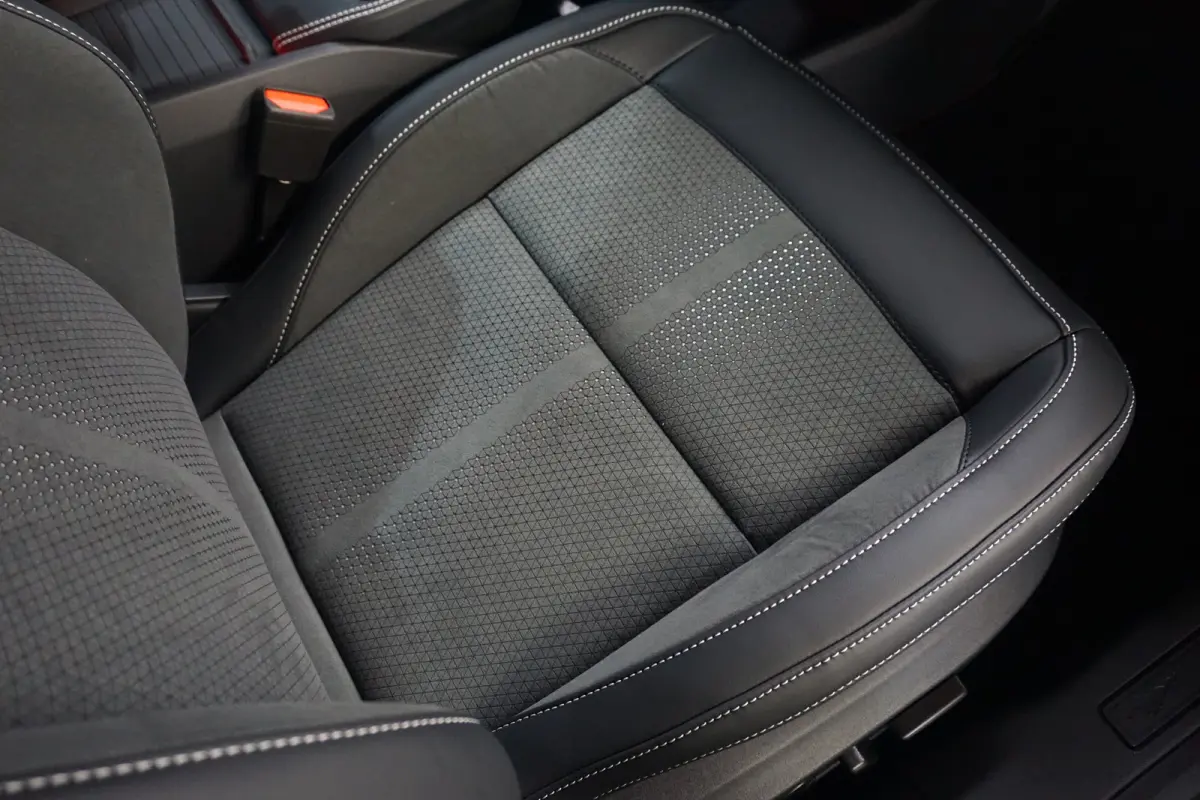 GT Extended AWD 98 kWh | Bronze Pack | Pano | B&O | 20'' | Uniek exemplaar | Warmtepomp  | Achterspoiler | Achteruitrijcamera | Afwijkende dakkleur