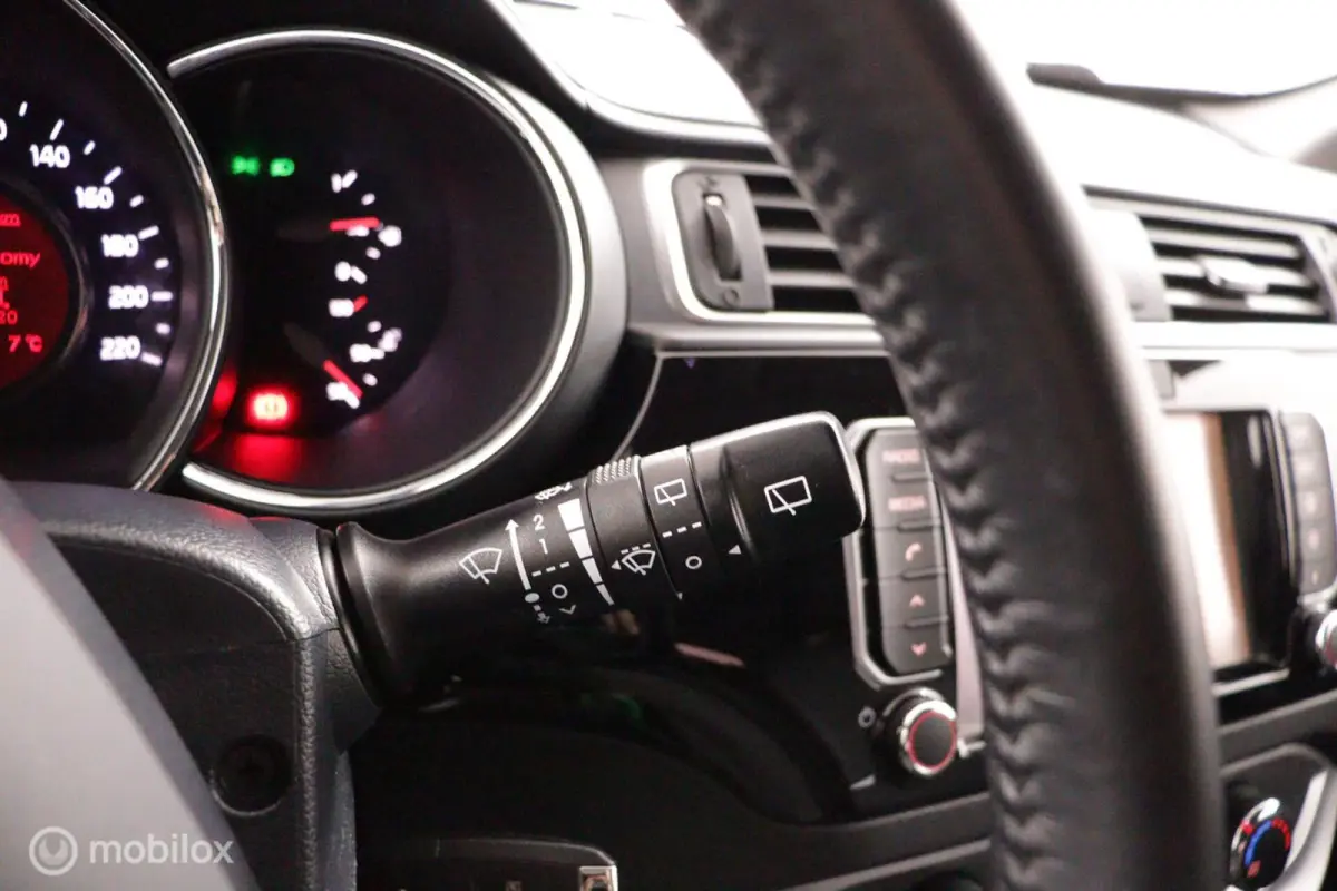 1.4 CVVT Dynamic Line 109Pk Automaat | Airco | Cruise | Camera | Parkeersensoren V+A | Navi | Bluetooth | LMV | Slechts 22dkm NAP | NL Auto | DEALER-STAAT
