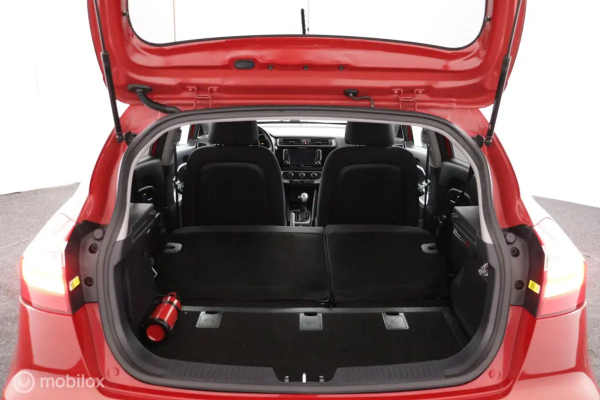 1.4 CVVT Dynamic Line 109Pk Automaat | Airco | Cruise | Camera | Parkeersensoren V+A | Navi | Bluetooth | LMV | Slechts 22dkm NAP | NL Auto | DEALER-STAAT