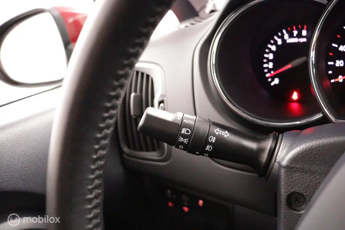 1.4 CVVT Dynamic Line 109Pk Automaat | Airco | Cruise | Camera | Parkeersensoren V+A | Navi | Bluetooth | LMV | Slechts 22dkm NAP | NL Auto | DEALER-STAAT