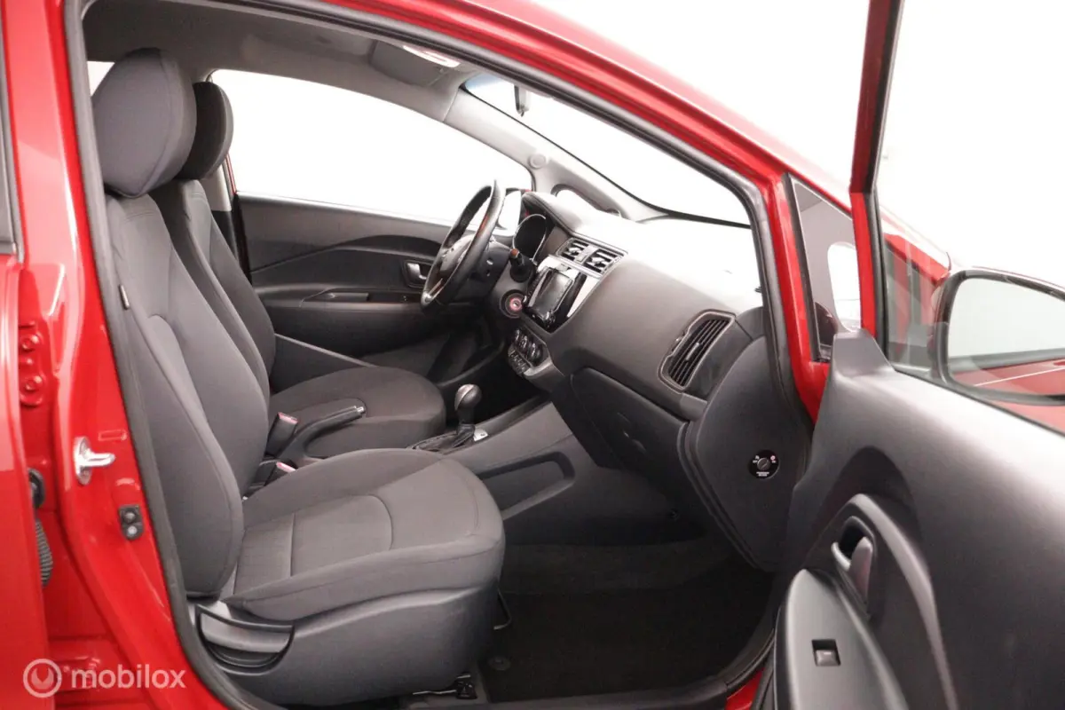1.4 CVVT Dynamic Line 109Pk Automaat | Airco | Cruise | Camera | Parkeersensoren V+A | Navi | Bluetooth | LMV | Slechts 22dkm NAP | NL Auto | DEALER-STAAT