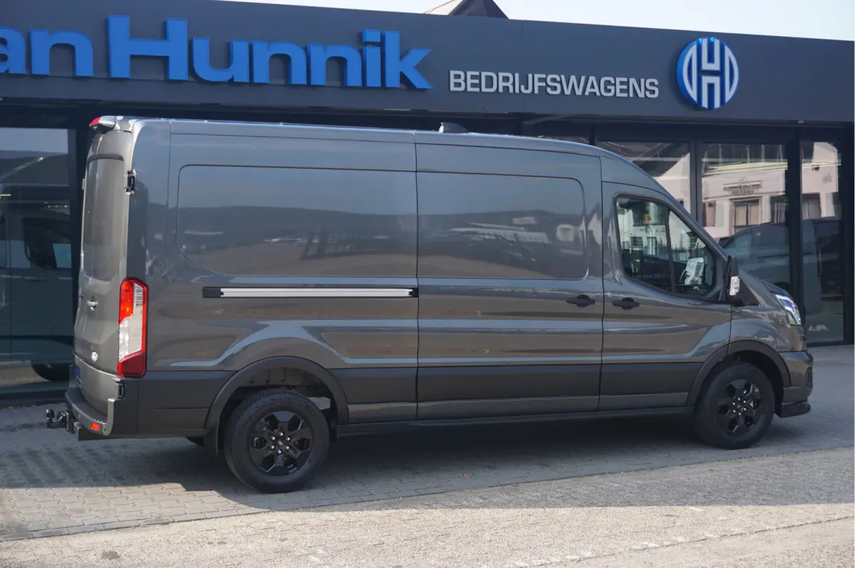 350L L3H2 JWR EDITION AUT-10 RWD 165PK BPM VRIJ 3.5T Trekhaak, Navi, Adap. Cruise, 360° Cam!! NR. A197