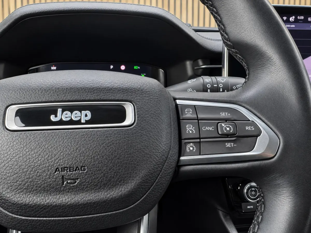 4xe 240 Plug-in Hybrid New Upland |Keyless |Camera |Stoel/Stuurverw. |ACC