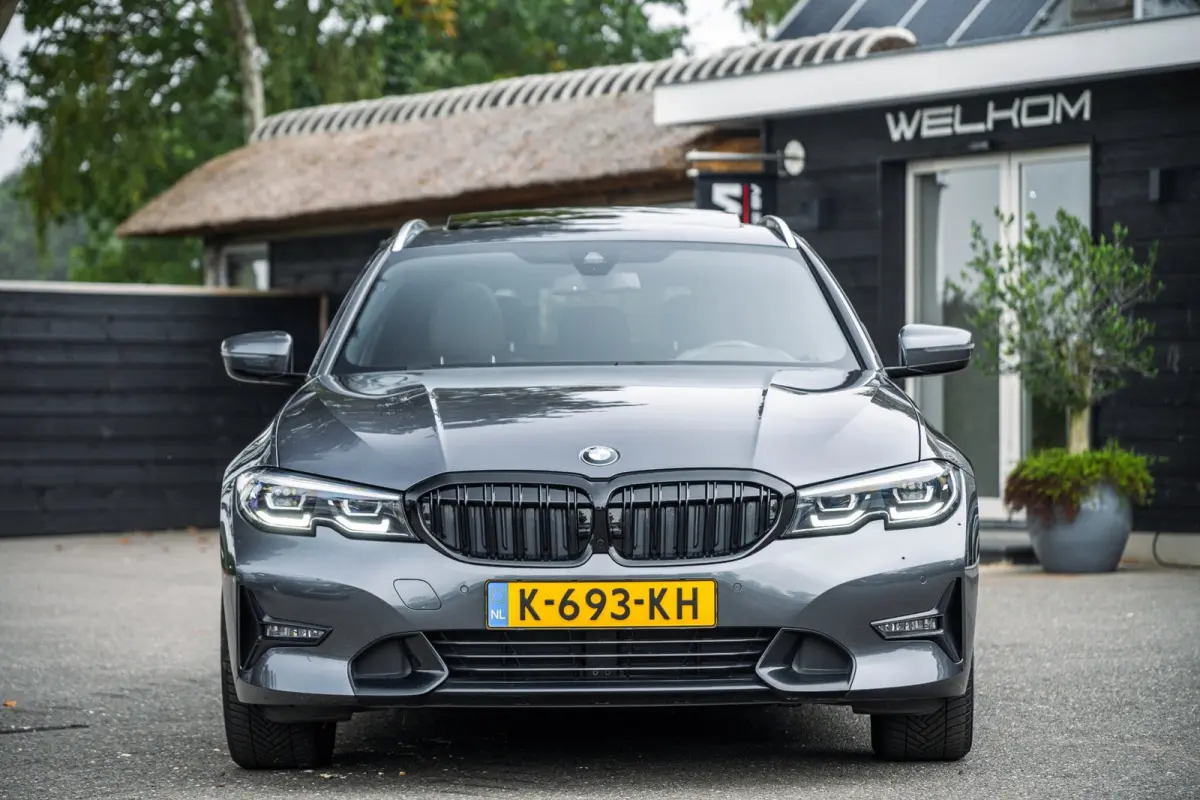 318i High Executive Edition I NAP I pano I 1e Eigenaar I Zeer netjes I BTW