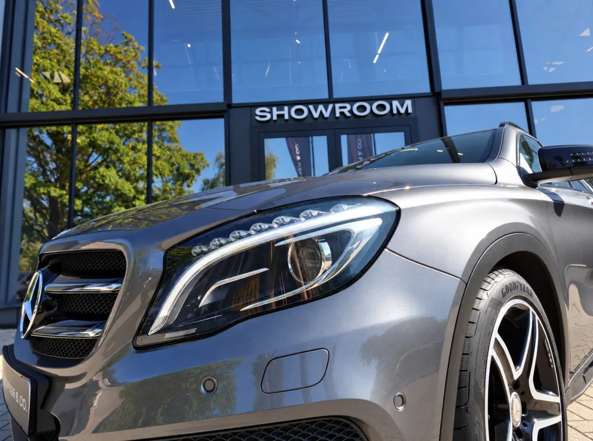 180 CAM AMG SFEER