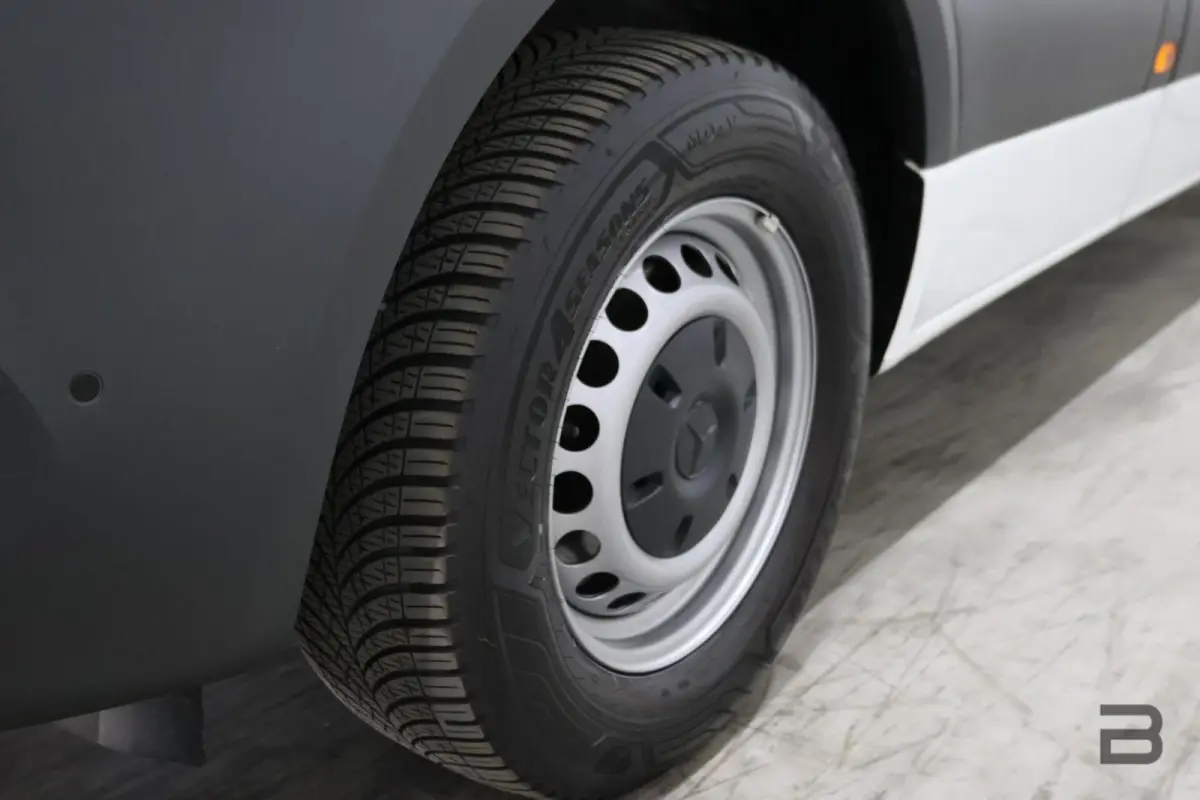 bestel 317 1.9 CDI L2H2 RWD