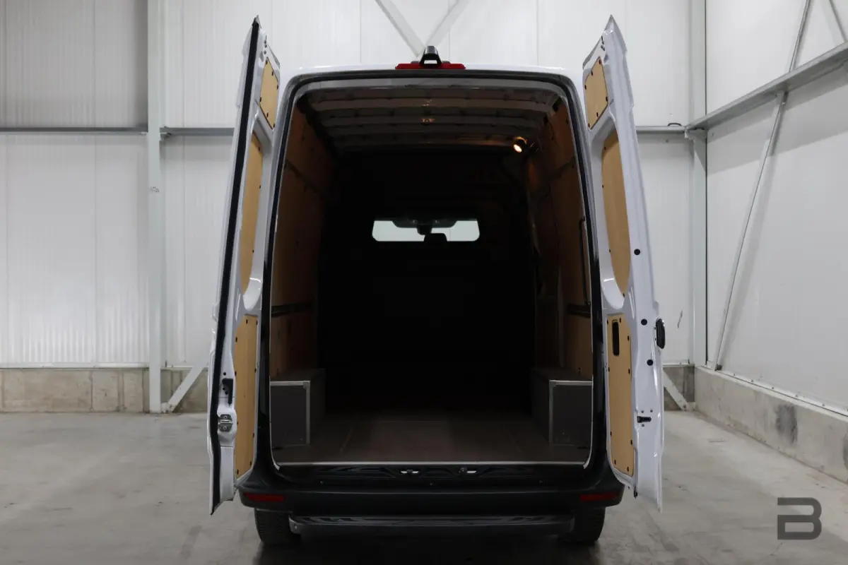 bestel 317 1.9 CDI L2H2 RWD