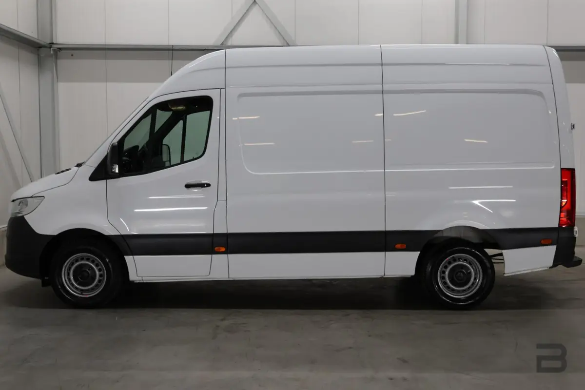 bestel 317 1.9 CDI L2H2 RWD