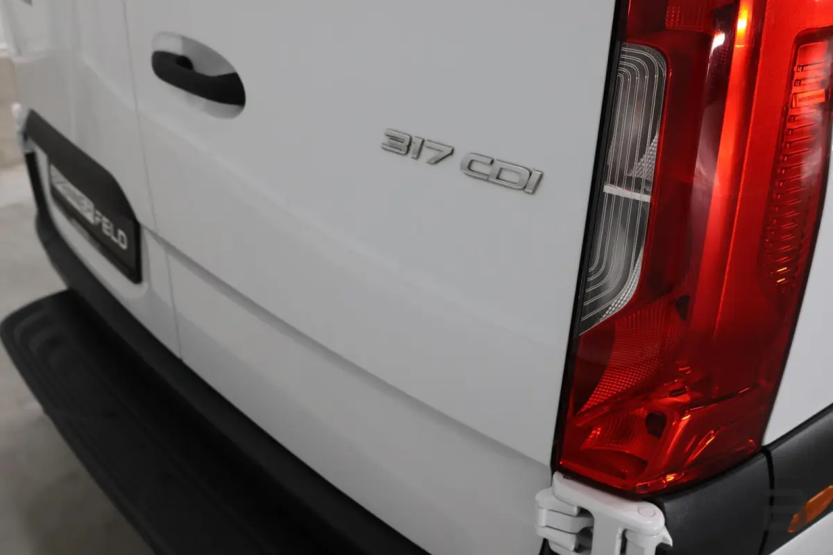 bestel 317 1.9 CDI L2H2 RWD