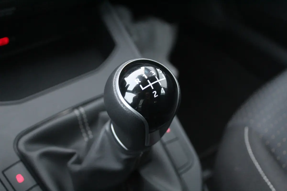 1.0 EcoTSI l Stoelverwarming l Cruise Control l Lane Assist l  PDC l Airco I Clima I Apple CarPlay/ Android Auto