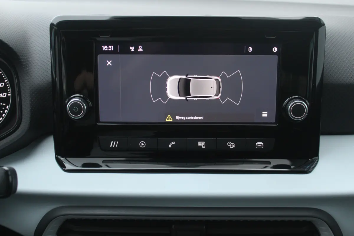 1.0 EcoTSI l Stoelverwarming l Cruise Control l Lane Assist l  PDC l Airco I Clima I Apple CarPlay/ Android Auto