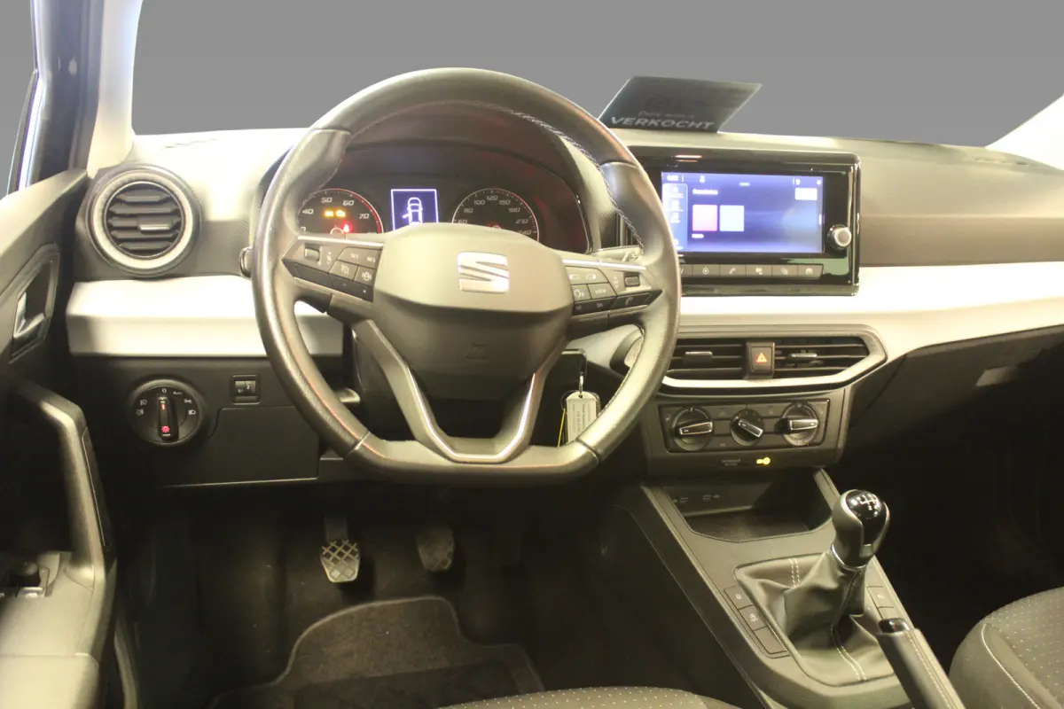 1.0 EcoTSI l Stoelverwarming l Cruise Control l Lane Assist l  PDC l Airco I Clima I Apple CarPlay/ Android Auto