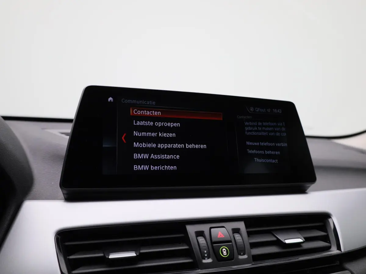 xDrive25e Executive | Automaat | Camera | Navigatie | Climate Control |