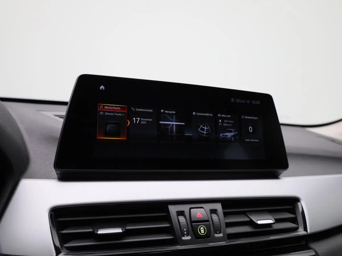 xDrive25e Executive | Automaat | Camera | Navigatie | Climate Control |